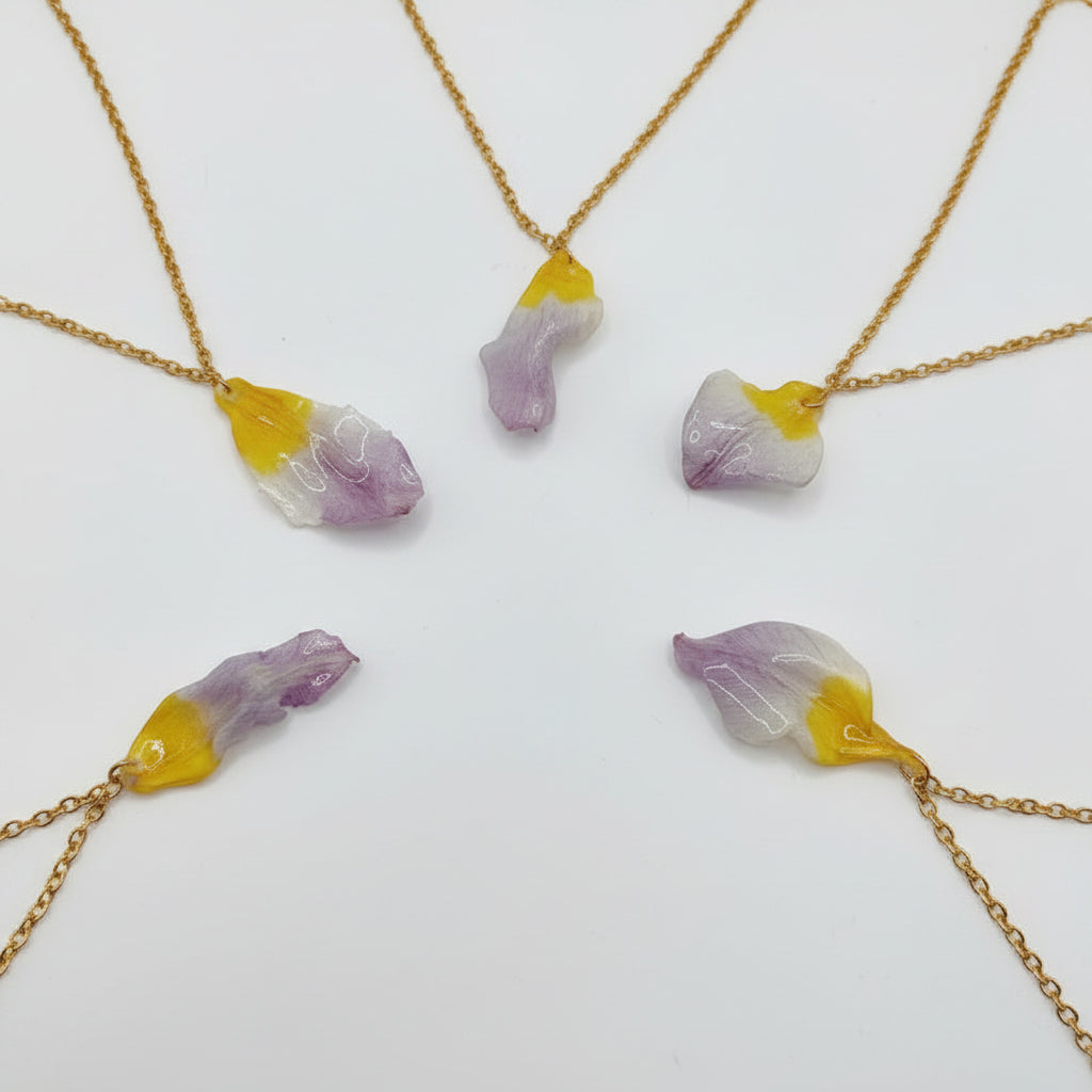Umilis - Collier en pétales séchés